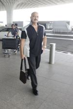 Rakesh Roshan snapped at airport in Mumbai on 20th June 2016
